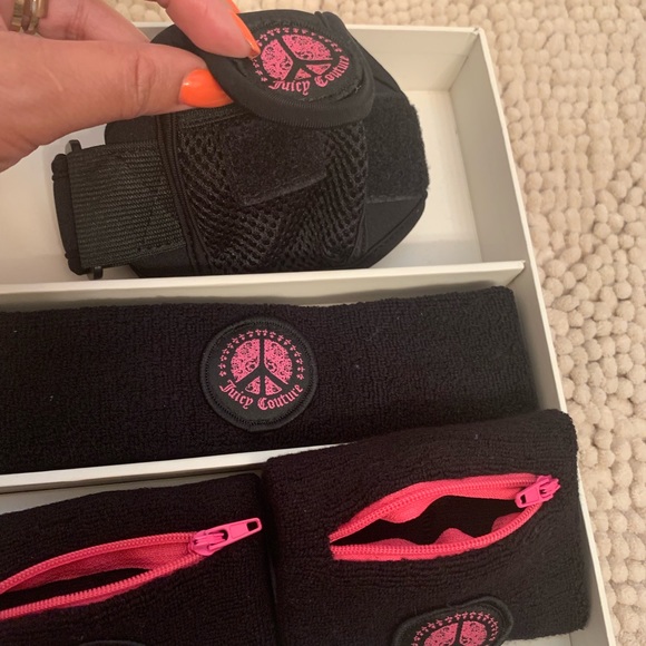 Juicy Couture -Yoga workout wrist arm Headband set - Picture 4 of 8
